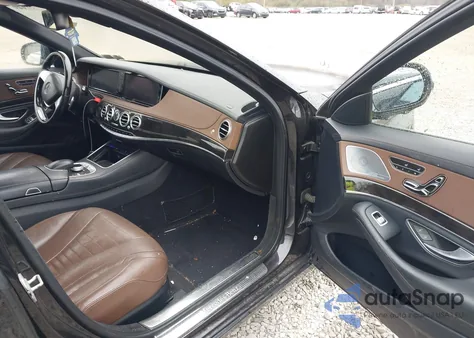 2014 Mercedes-Benz S 550 4Matic z USA, uszkodzony, nr VIN WDDUG8FB6EA021916